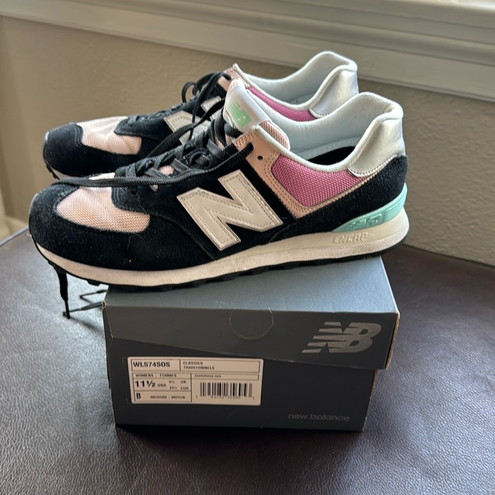 Women’s new balance 574 sneaker